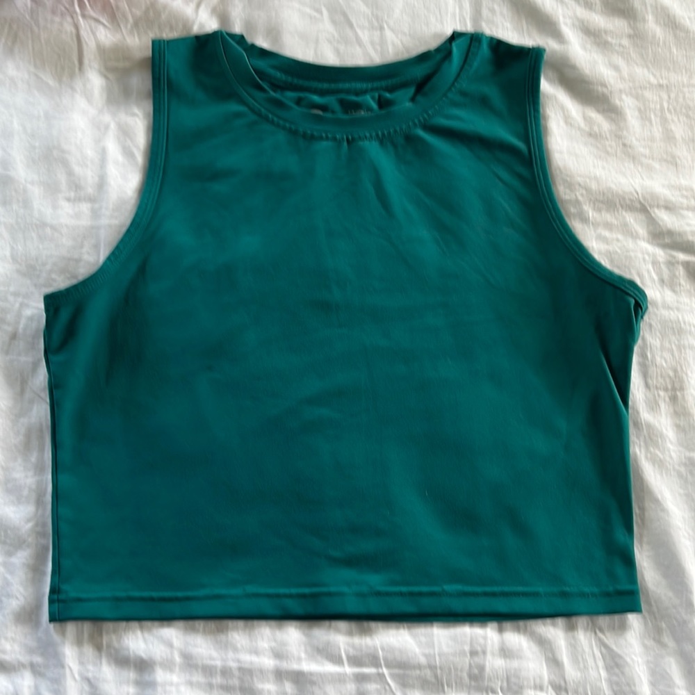 Zyia Crop Tank- fitted